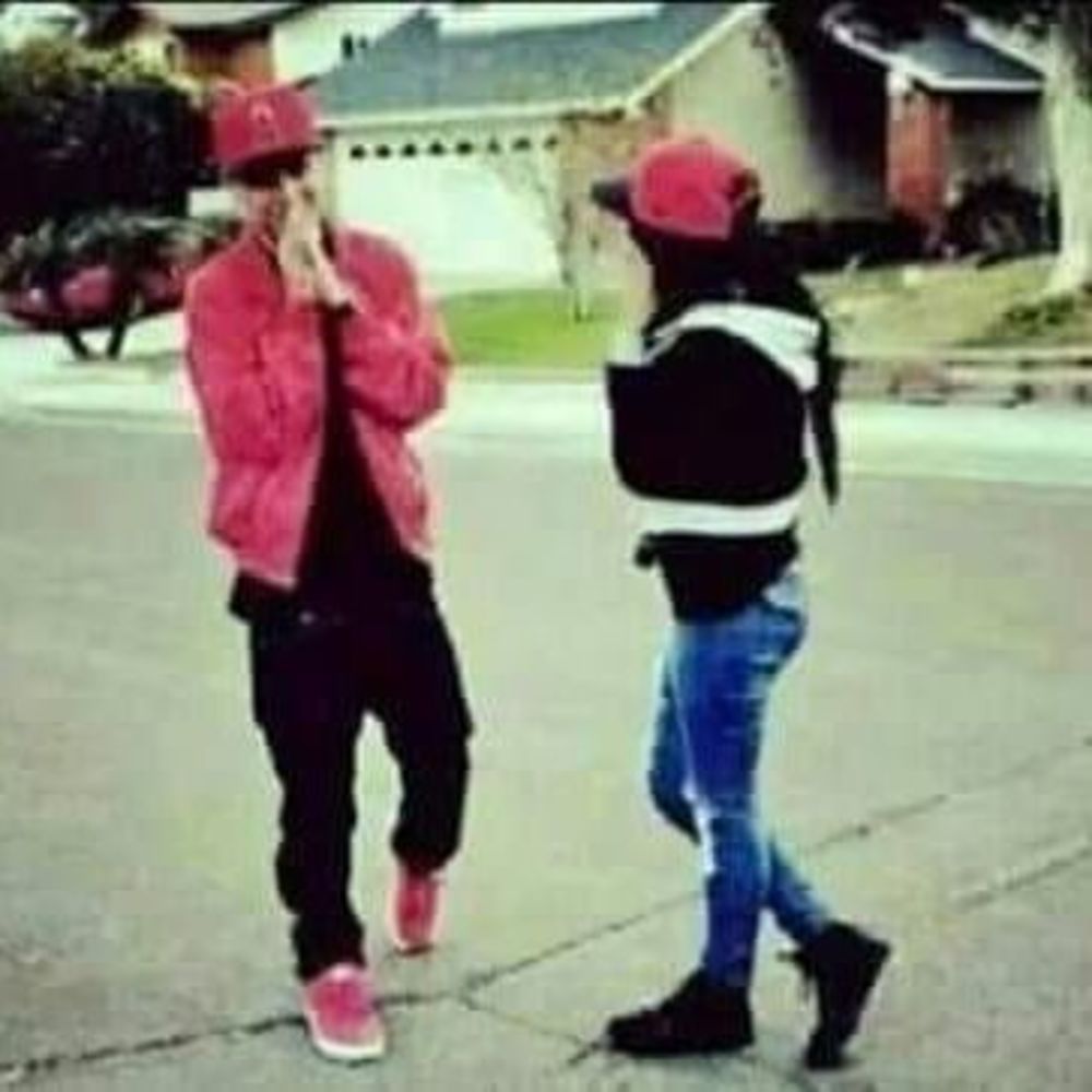 Meet your Posher, Pilar